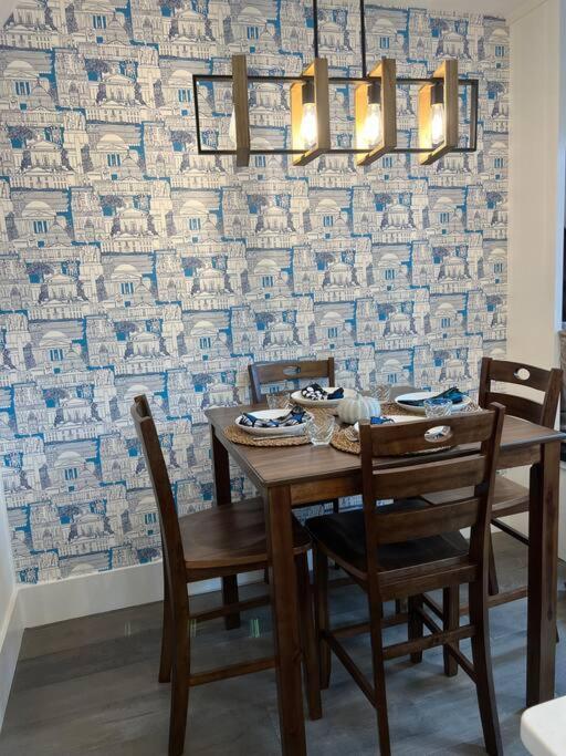 Cherry Blossom Townhouse, Easy Dc Access Washington Ngoại thất bức ảnh